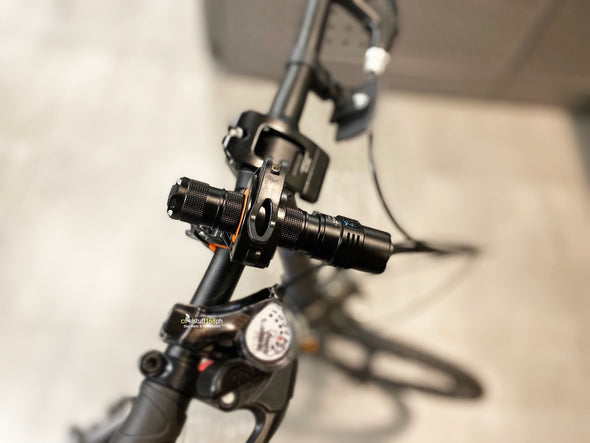 360° Flashlight Bike Clip & Durable Clamp Mount Holder
